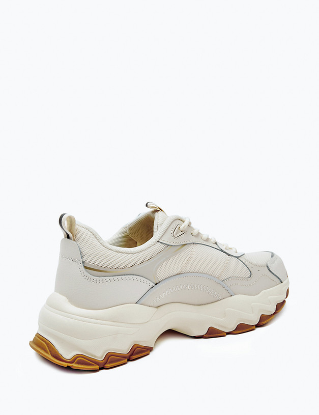 Молочные массивные женские кроссовки MASCOTTE 189-414721-0201 | ракурс 3