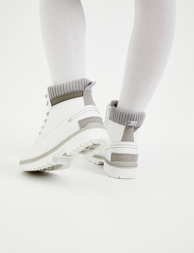 Белые ботинки для девочек MASCOTTE 18-323721-0601 | ракурс 9