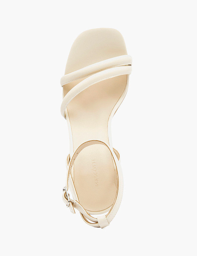 Светло-бежевые босоножки на устойчивом каблуке MASCOTTE 126-311011-4583M | ракурс 4