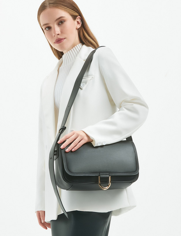 Черная кожаная женская сумка MASCOTTE 604-2201-602 | ракурс 1 Черная кожаная женская сумка MASCOTTE 604-2201-602 | ракурс 1