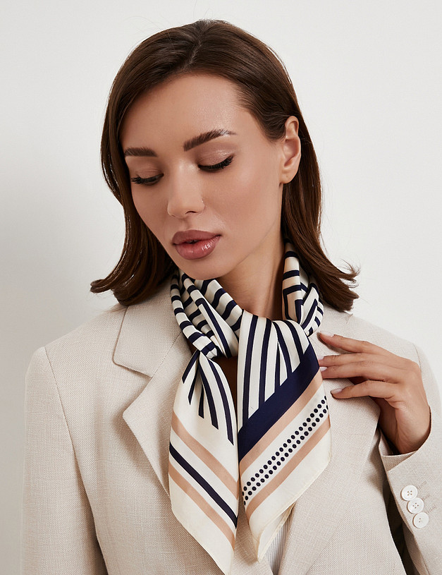 Женский платок с геометрическим принтом MASCOTTE 766-6112-2401 | ракурс 1