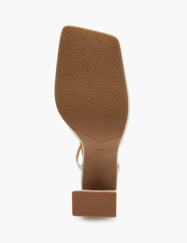 Белые женские туфли MASCOTTE 126-511311-6558M | ракурс 5 Белые женские туфли MASCOTTE 126-511311-6558M | ракурс 5