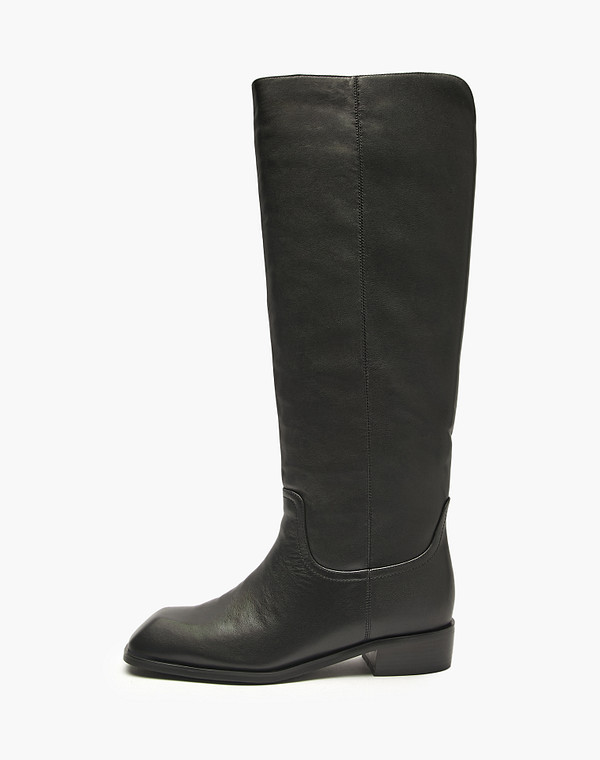 Черные женские сапоги