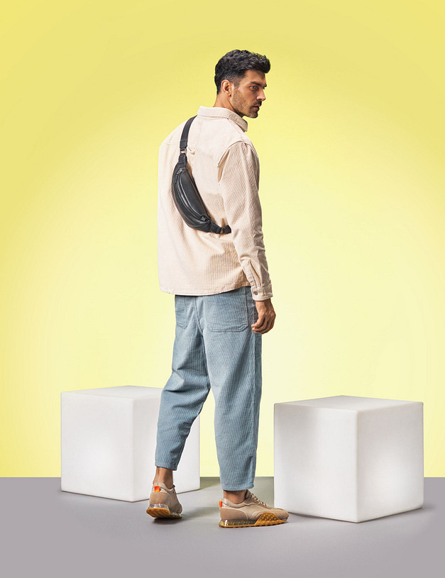 Бежевые велюровые мужские кроссовки MASCOTTE 104-3170822-2231M | ракурс 1 Бежевые велюровые мужские кроссовки MASCOTTE 104-3170822-2231M | ракурс 1