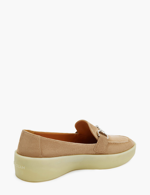 Бежевые женские лоферы из велюра MASCOTTE 22-3180211-3671M | ракурс 3 Бежевые женские лоферы из велюра MASCOTTE 22-3180211-3671M | ракурс 3