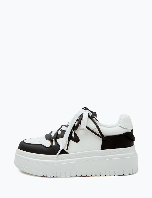 Молочные женские кеды с черными вставками MASCOTTE 234-416921-0602 | ракурс 3