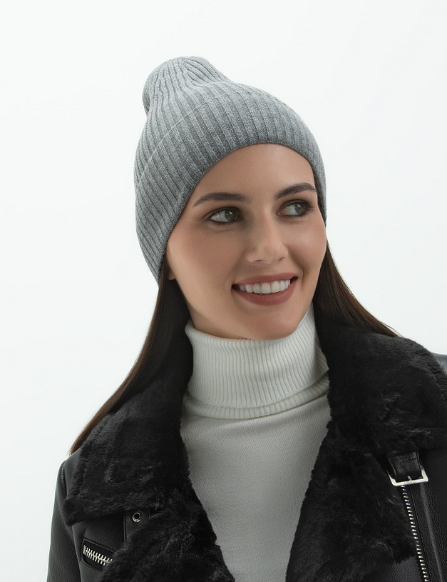 Серая женская шапка с отворотом MASCOTTE 784-2202-2410 | ракурс 1
