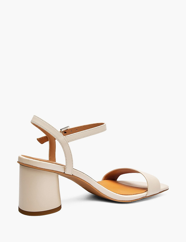 Молочные женские босоножки MASCOTTE 94-614511-6551M | ракурс 3