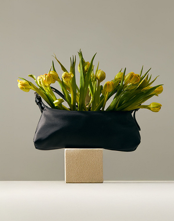 Черная женская сумка 2390₽