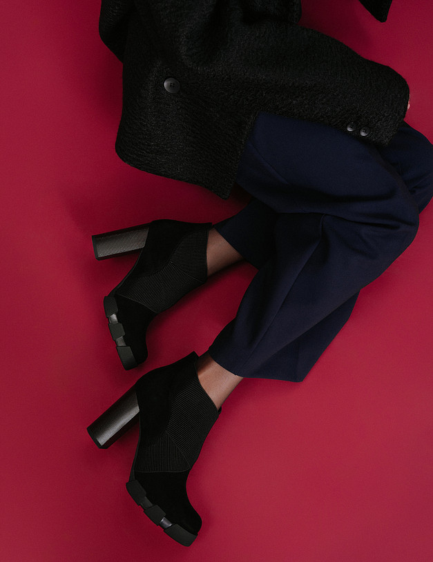 Черные женские ботильоны из велюра MASCOTTE 126-920224-3605M | ракурс 1