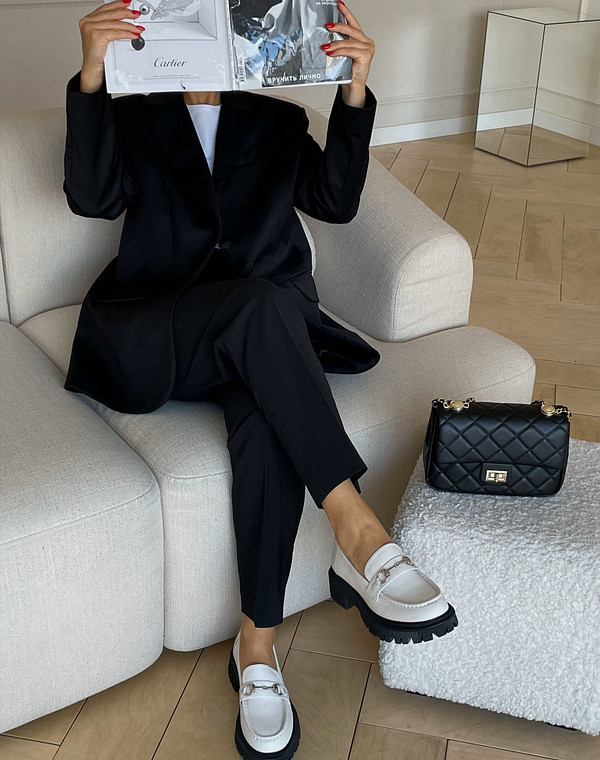 234-123513-0101 Туфли женские нат.кожа/нат.кожа бел, Mascotte