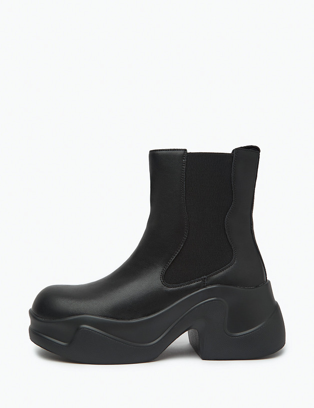 Черные женские челси на массивной подошве MASCOTTE 234-324721-0602 | ракурс 2