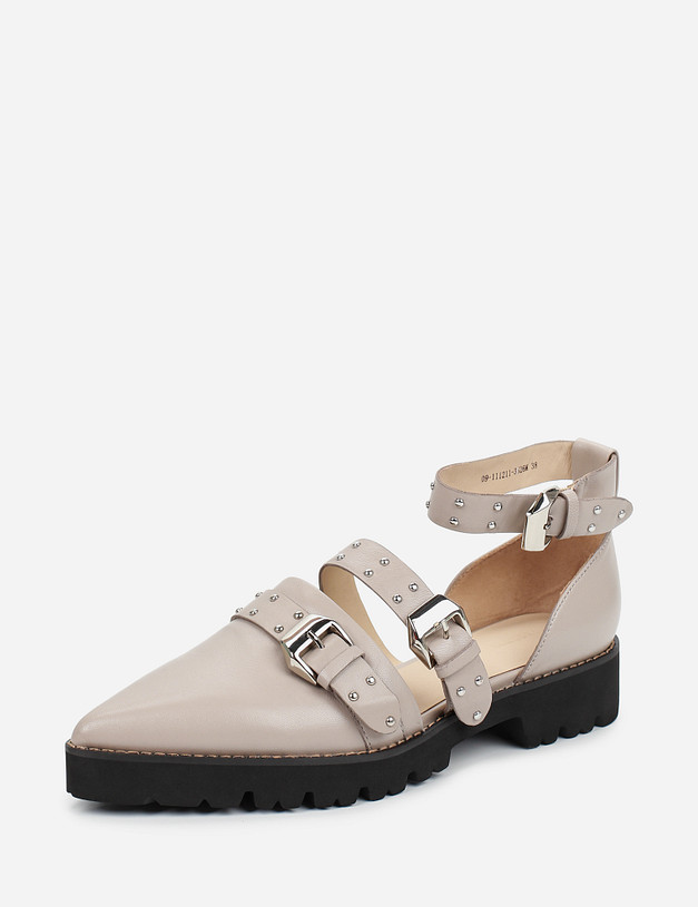 Бежевые туфли на низком каблуке MASCOTTE 09-111211-3526M | ракурс 3