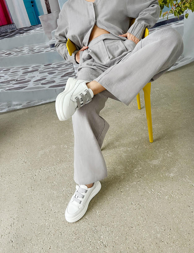 Белые женские кеды на высокой подошве MASCOTTE 234-211721-0606 | ракурс 9