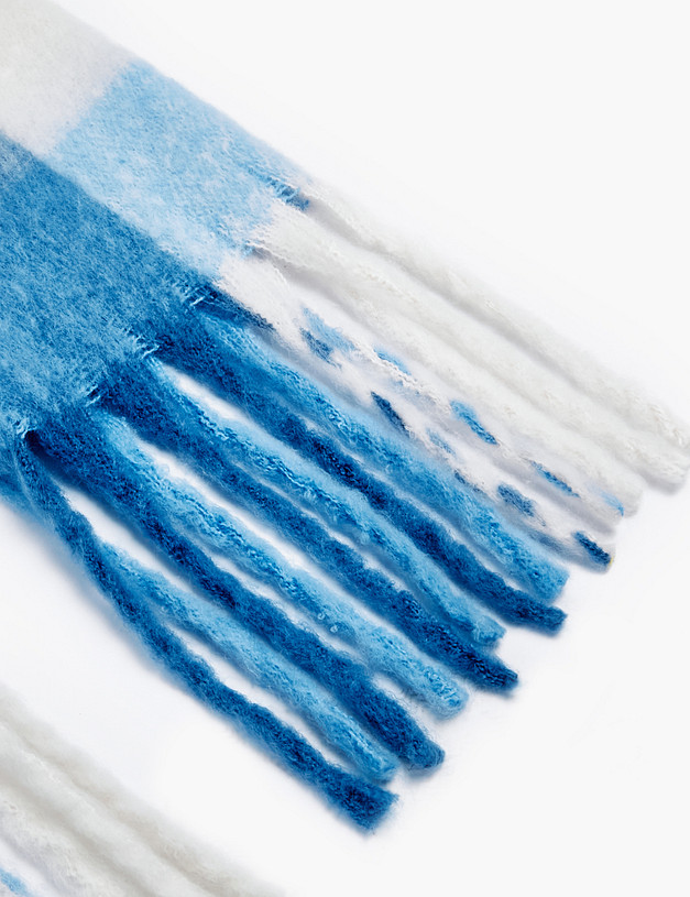 Голубой женский шарф MASCOTTE 766-2220-2411 | ракурс 2 Голубой женский шарф MASCOTTE 766-2220-2411 | ракурс 2