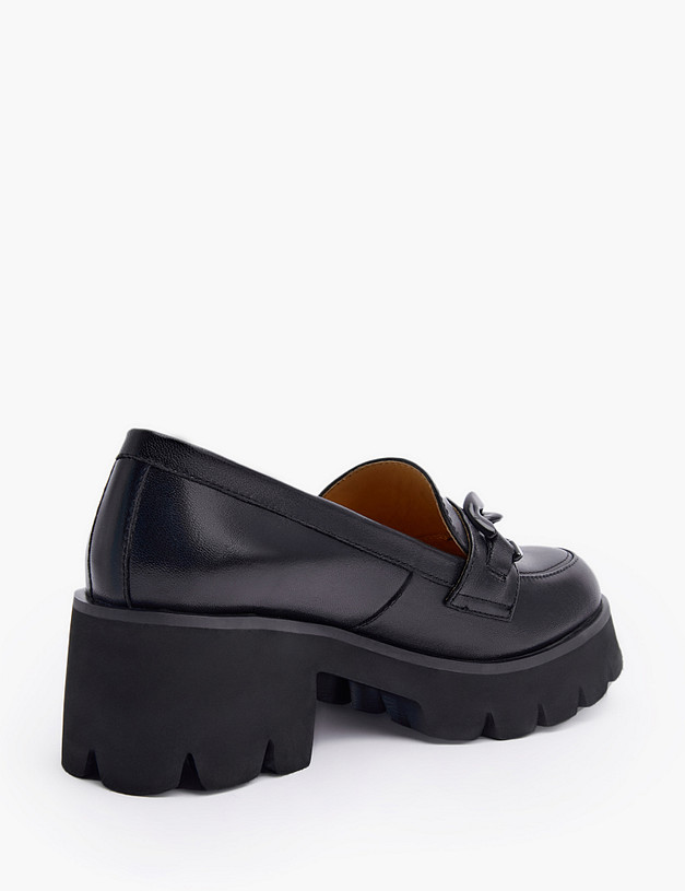 Черные женские лоферы с цепью MASCOTTE 126-312811-3501M | ракурс 3