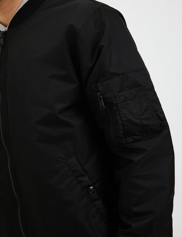 Черный мужской бомбер MASCOTTE 234-3368-2402 | ракурс 5 Черный мужской бомбер MASCOTTE 234-3368-2402 | ракурс 5