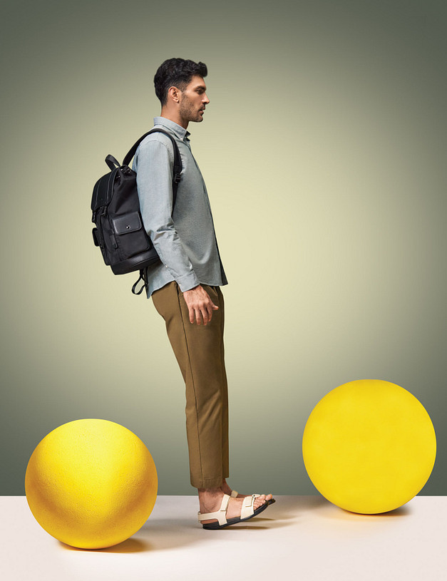 Молочные мужские сандалии MASCOTTE 128-313665-0101 | ракурс 1