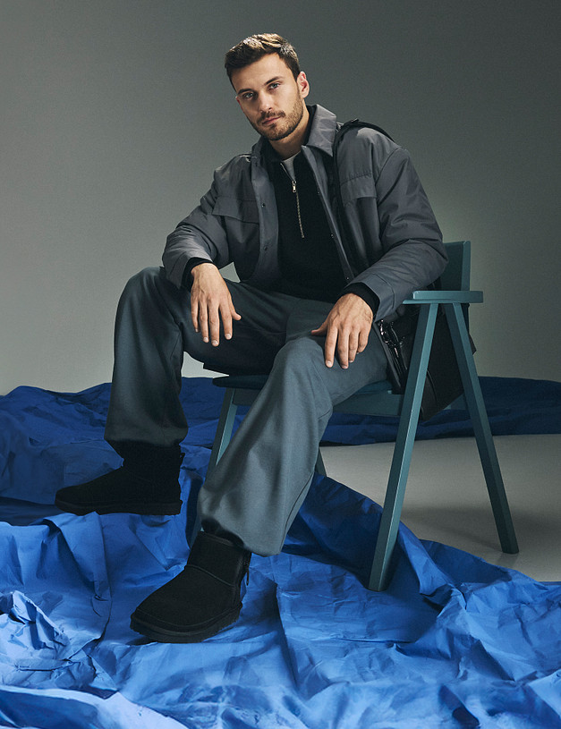 Черные мужские угги MASCOTTE 234-426538-0202 | ракурс 1 Черные мужские угги MASCOTTE 234-426538-0202 | ракурс 1