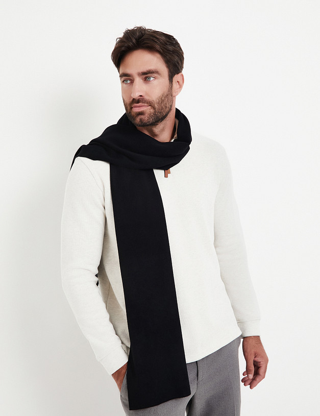 Черный мужской шарф MASCOTTE 766-5201-2402 | ракурс 1