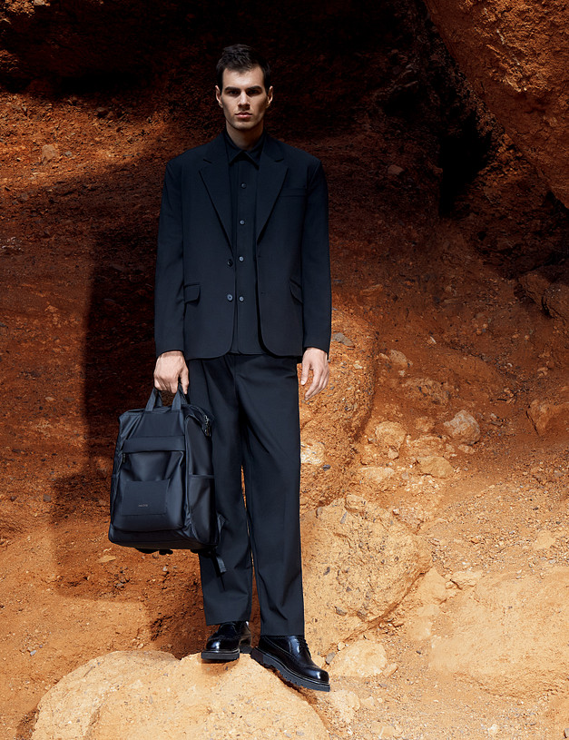 Черные мужские броги на массивной подошве MASCOTTE 175-322713-0102 | ракурс 1