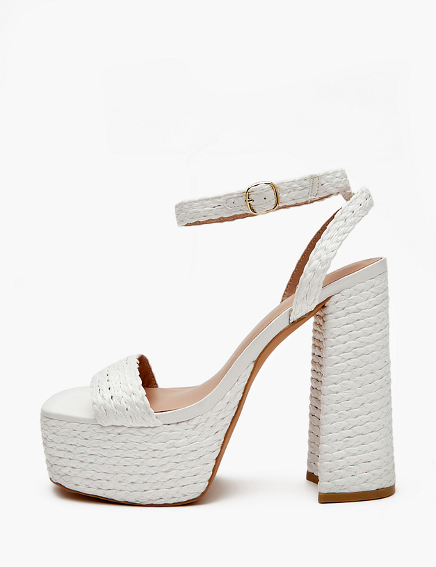 Белые женские босоножки MASCOTTE 125-410111-0201 | ракурс 2 Белые женские босоножки MASCOTTE 125-410111-0201 | ракурс 2