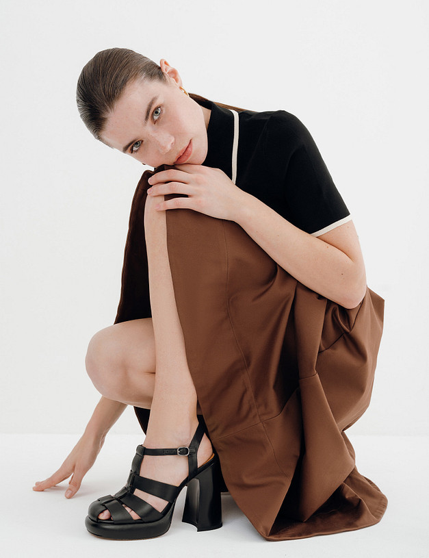 Черные женские босоножки MASCOTTE 233-4123713-0102 | ракурс 1