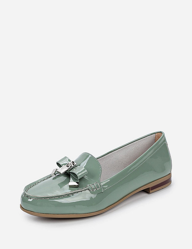 Зеленые лакированные женские лоферы MASCOTTE 43-0164911-3716M | ракурс 2