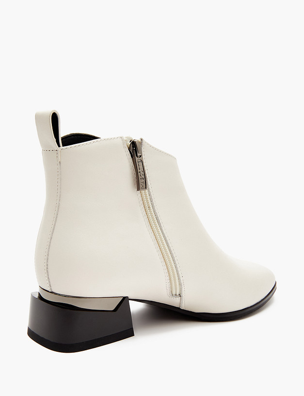 Белые женские ботильоны из кожи MASCOTTE 233-410320-4156M | ракурс 3