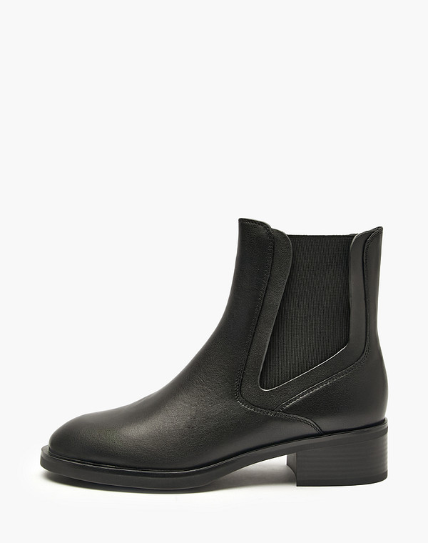 Черные женские челси 7990₽