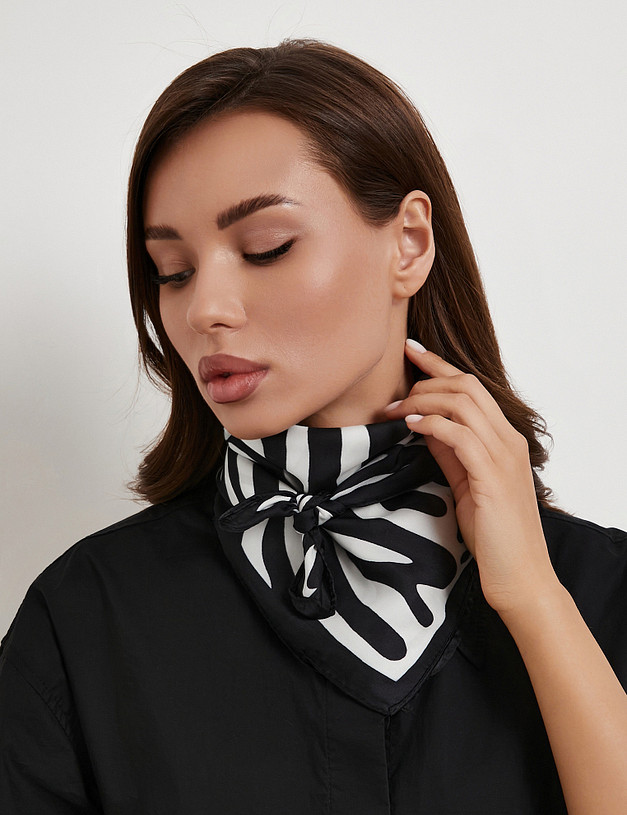 Женский платок с принтом MASCOTTE 766-6109-2421 | ракурс 1