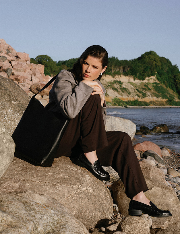 Черная женская сумка MASCOTTE 660-5208-602 | ракурс 1