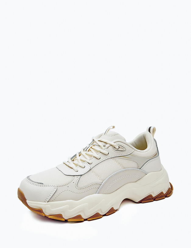 Молочные массивные женские кроссовки MASCOTTE 189-414721-0201 | ракурс 2