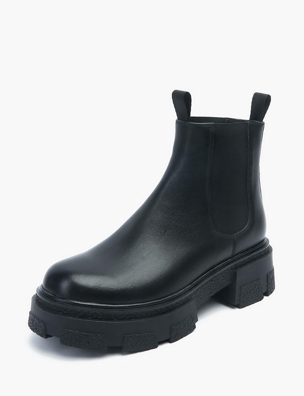 Черные женские челси из натуральной кожи MASCOTTE 233-229321-0102 | ракурс 2 Черные женские челси из натуральной кожи MASCOTTE 233-229321-0102 | ракурс 2