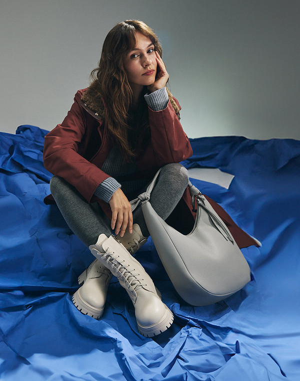 Серая женская сумка