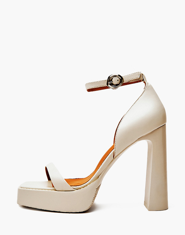 172-4122513-6536M Туфли летние женские нат.кожа/нат.кожа молочн, Mascotte