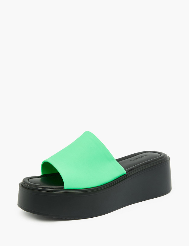 Зеленые женские сабо на платформе MASCOTTE 233-3183723-2404 | ракурс 2 Зеленые женские сабо на платформе MASCOTTE 233-3183723-2404 | ракурс 2