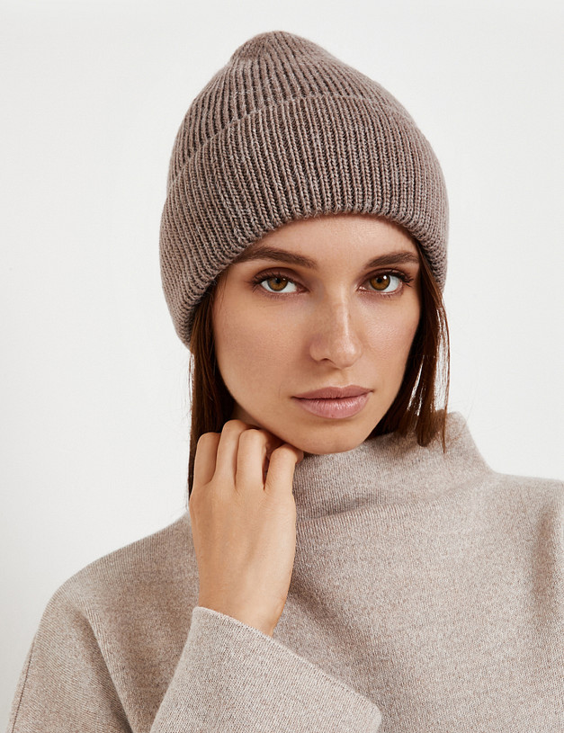Женская шапка цвета капучино MASCOTTE 781-5209-7508 | ракурс 1