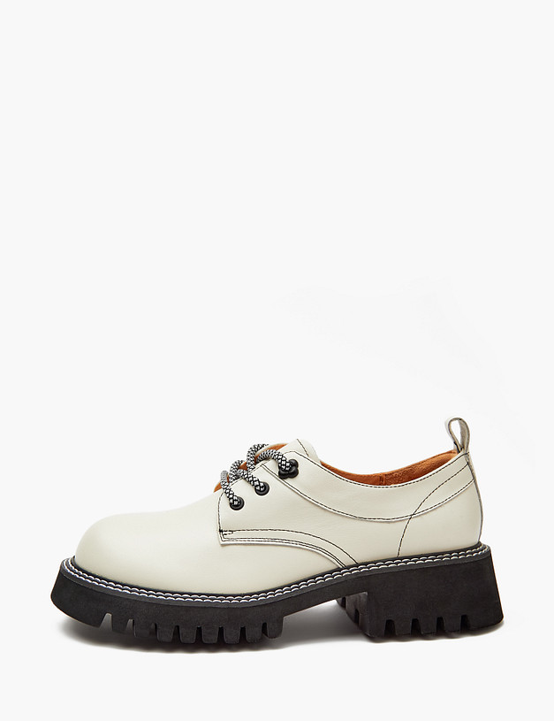Белые кожаные женские дерби MASCOTTE 58-410611-7115M | ракурс 1 Белые кожаные женские дерби MASCOTTE 58-410611-7115M | ракурс 1