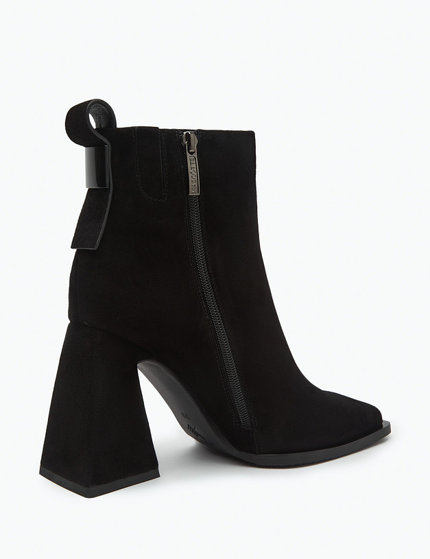Черные велюровые женские ботильоны MASCOTTE 234-322821-0602 | ракурс 4