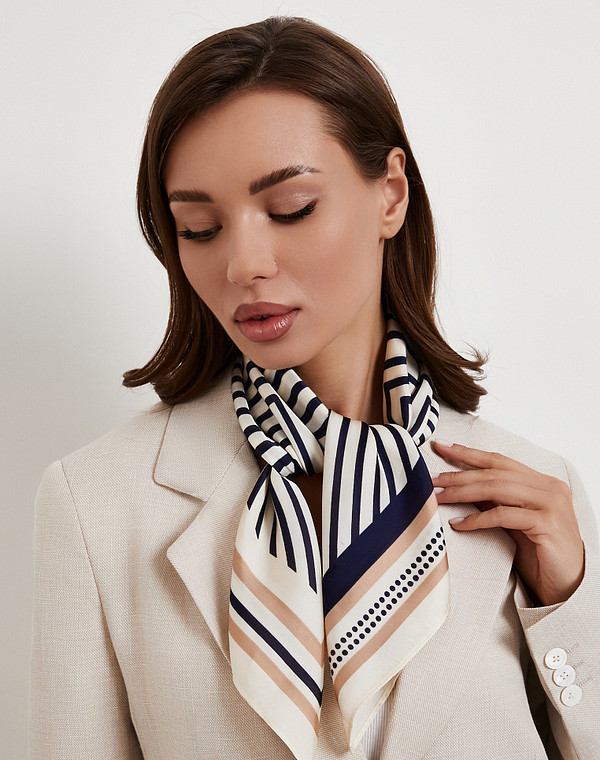 766-6112-2401 Платок женский молочн, Mascotte