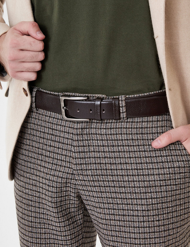 Коричневый мужской ремень MASCOTTE 727-1202-109 | ракурс 1 Коричневый мужской ремень MASCOTTE 727-1202-109 | ракурс 1