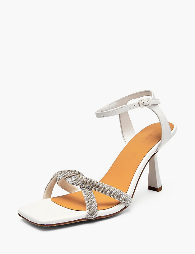 Белые женские босоножки MASCOTTE 126-610711-0101 | ракурс 2