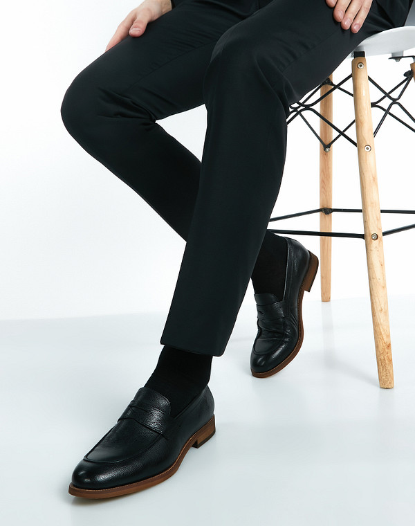 Черные мужские лоферы 5990₽