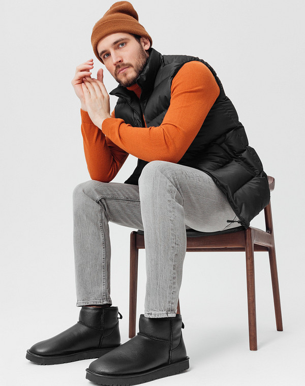 Черные кожаные мужские угги 8990₽