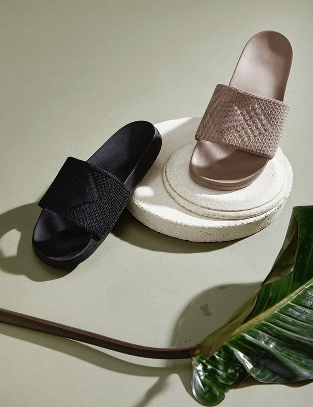 Бежевые женские слайдеры MASCOTTE 151-210425-0208 | ракурс 1