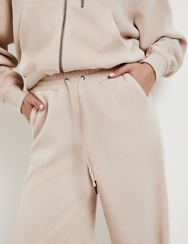 Молочные женские спортивные брюки MASCOTTE 888-5205-2401 | ракурс 3