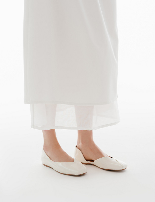 Молочные лакированные женские балетки MASCOTTE 126-512911-3778M | ракурс 1