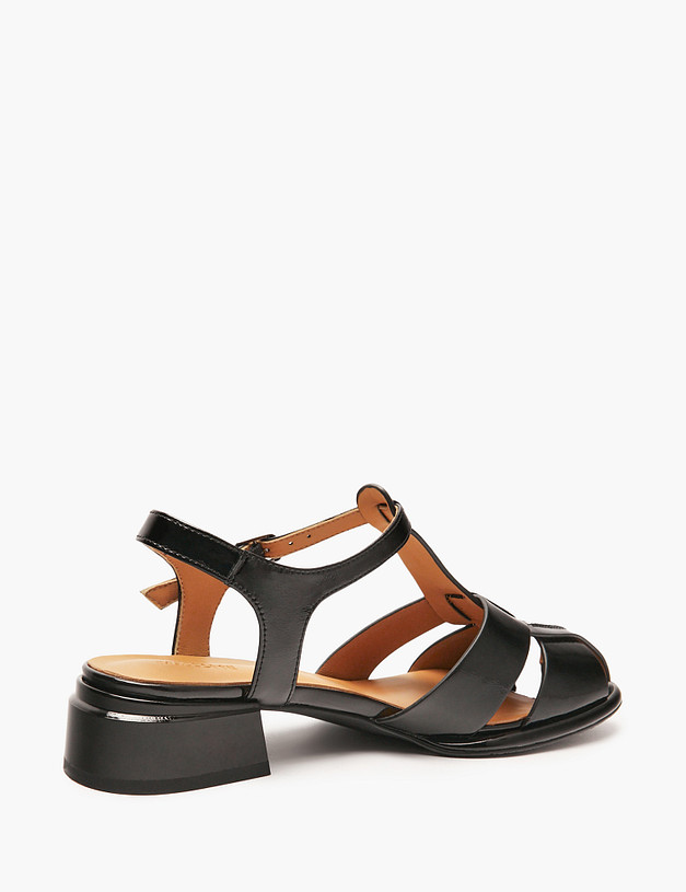 Черные женские лакированные сандалии MASCOTTE 100-516511-0702 | ракурс 3