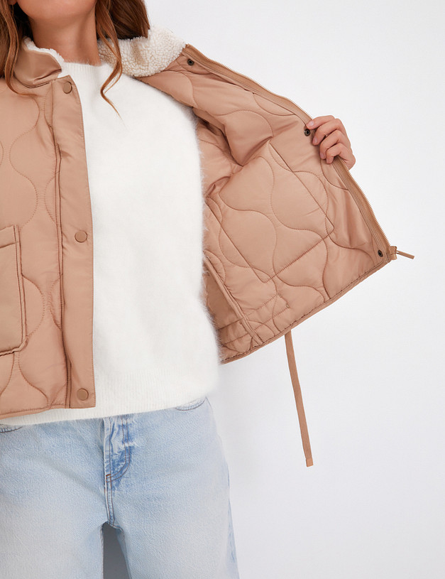 Бежевая женская куртка MASCOTTE 874-4204-2408 | ракурс 4 Бежевая женская куртка MASCOTTE 874-4204-2408 | ракурс 4